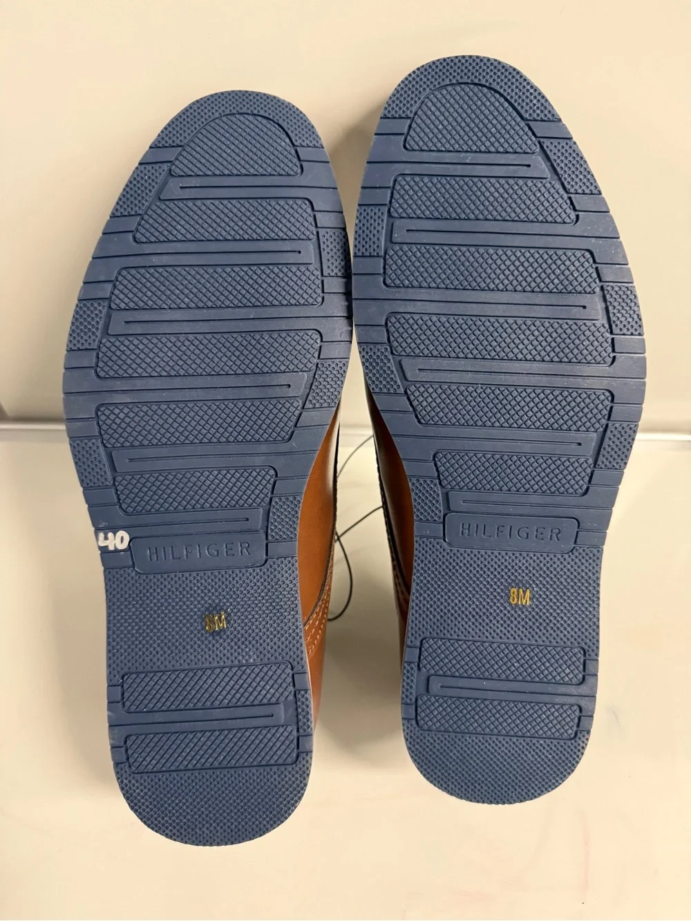 Tommy Hilfiger Men's Brown Leather Derby Shoes with Navy Accents